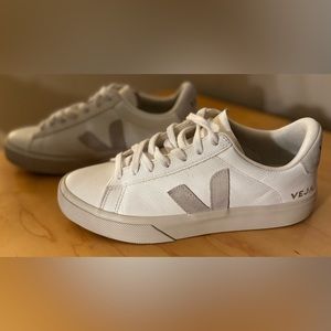 Veja Campo Sneaker US 7/Eur 38